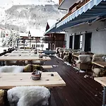 The Larix Ski-in Ski-out 3*