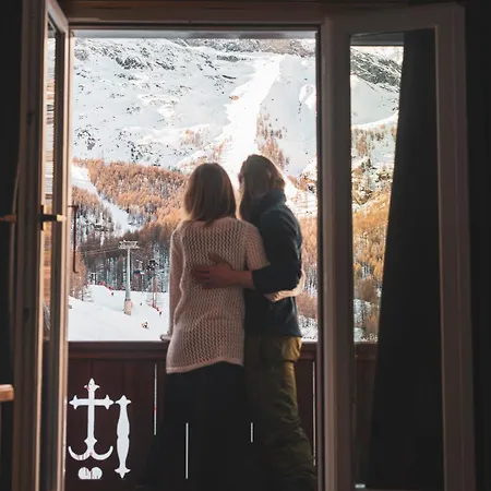 The Larix Ski-in Ski-out 3*