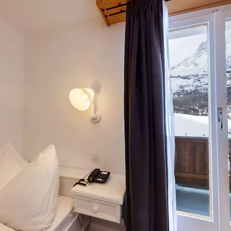 Hotell The Larix Ski-in Ski-out 3*