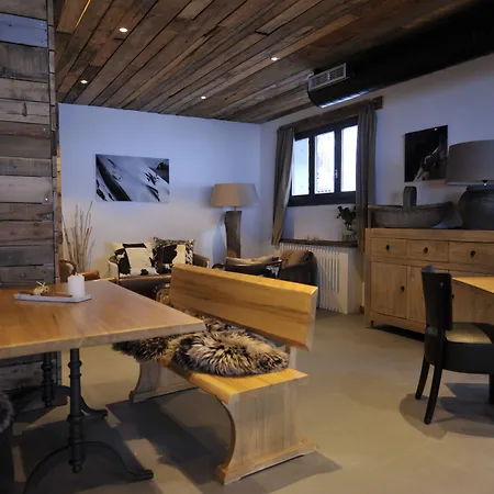 The Larix Ski-in Ski-out