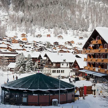 The Larix Ski-in Ski-out Saas Fee