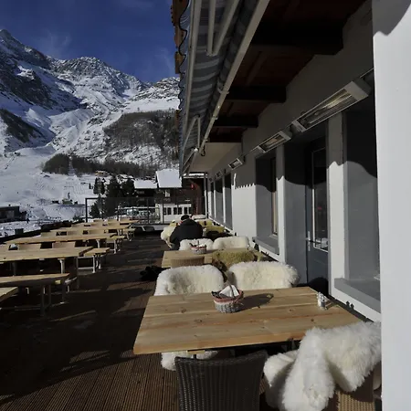 호텔 The Larix Ski-in Ski-out