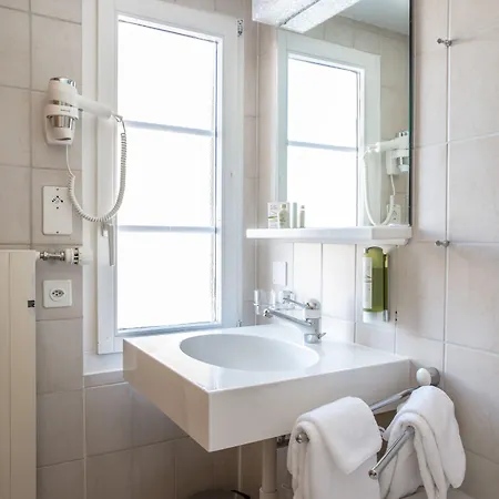 The Larix Ski-in Ski-out Hotell 3*