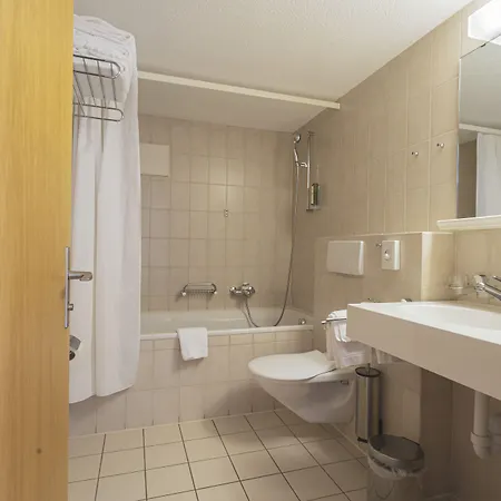 The Larix Ski-in Ski-out Hotell 3*