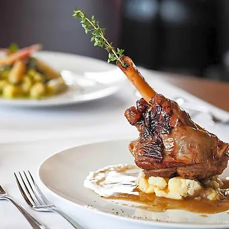 The Larix Ski-in Ski-out Hotel Saas Fee