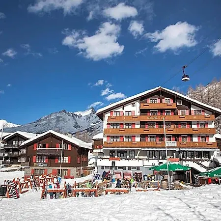 The Larix Ski-in Ski-out Hotel 3*