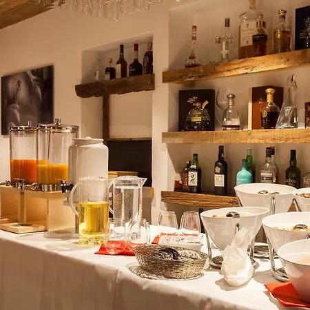 The Larix Ski-in Ski-out 3* Saas-Fee