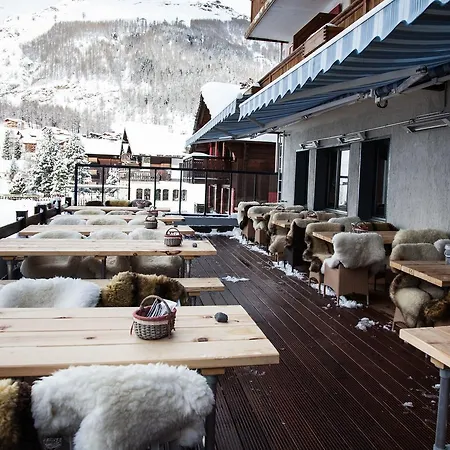 The Larix Ski-in Ski-out 3*