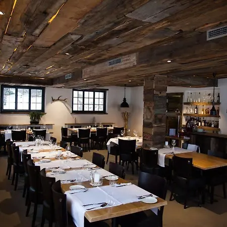 Hotel The Larix Ski-in Ski-out 3*