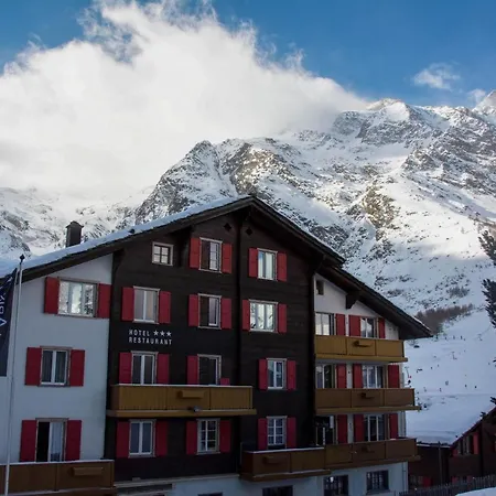 Hotel The Larix Ski-in Ski-out