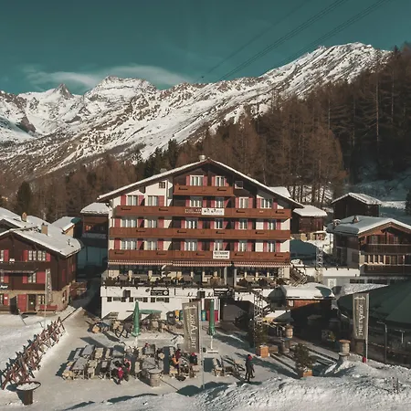 The Larix Ski-in Ski-out Hotel