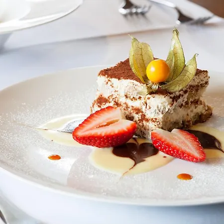 The Larix Ski-in Ski-out Hotel Saas-Fee