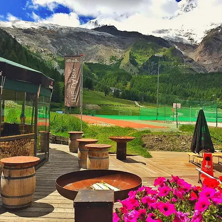 The Larix Ski-in Ski-out 3*