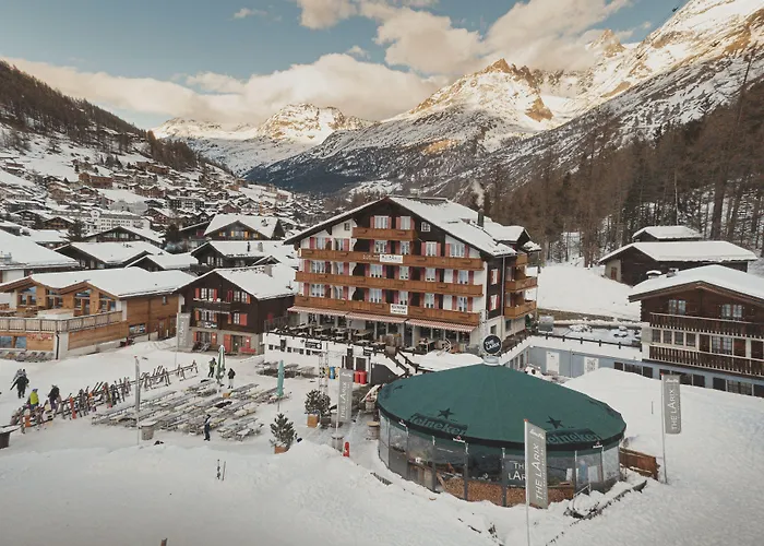 Hotel The Larix Ski-in Ski-out Saas-Fee