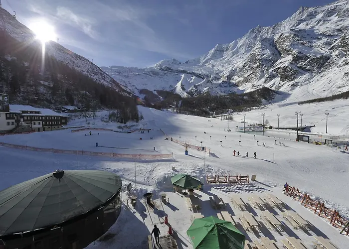 The Larix Ski-in Ski-out 3* Saas-Fee